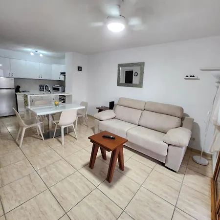 Santiago Beach, Cristianos With Air Conditioning Appartement *